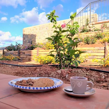 Le Campanelle - Sicilia - Cefalu Çiftlik konaklama *